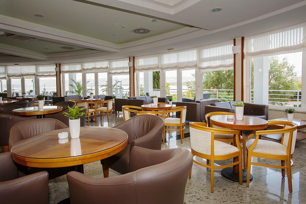 Spa & Wellness Hotel Pinia Малинска Экстерьер фото