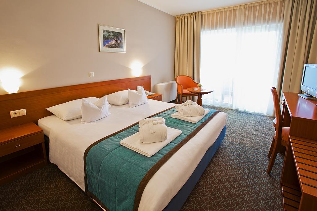 Spa & Wellness Hotel Pinia Малинска Номер фото