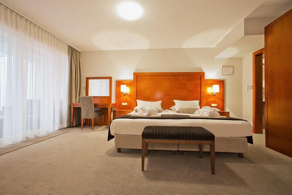 Spa & Wellness Hotel Pinia Малинска Номер фото