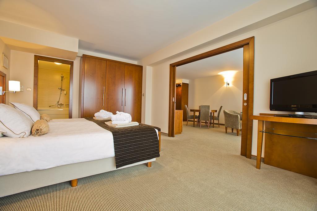 Spa & Wellness Hotel Pinia Малинска Номер фото